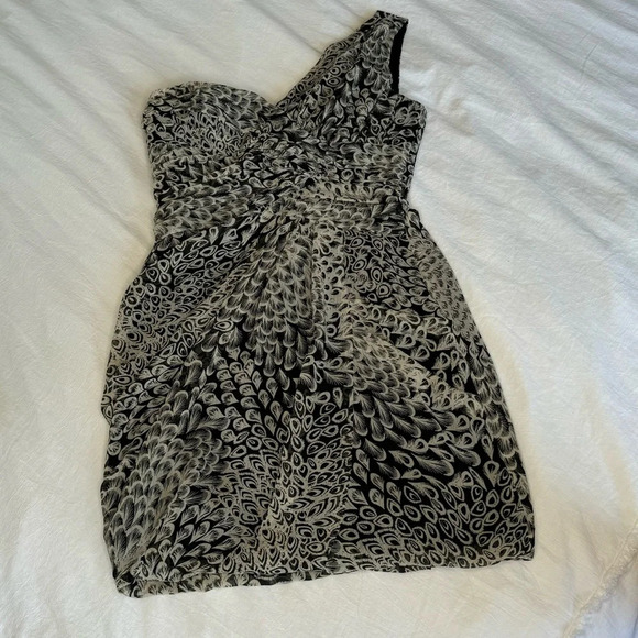 Max and  Cleo Womens One Shoulder Sheath Cocktail Dress Ruched Black Size 6 sexy - Picture 7 of 13